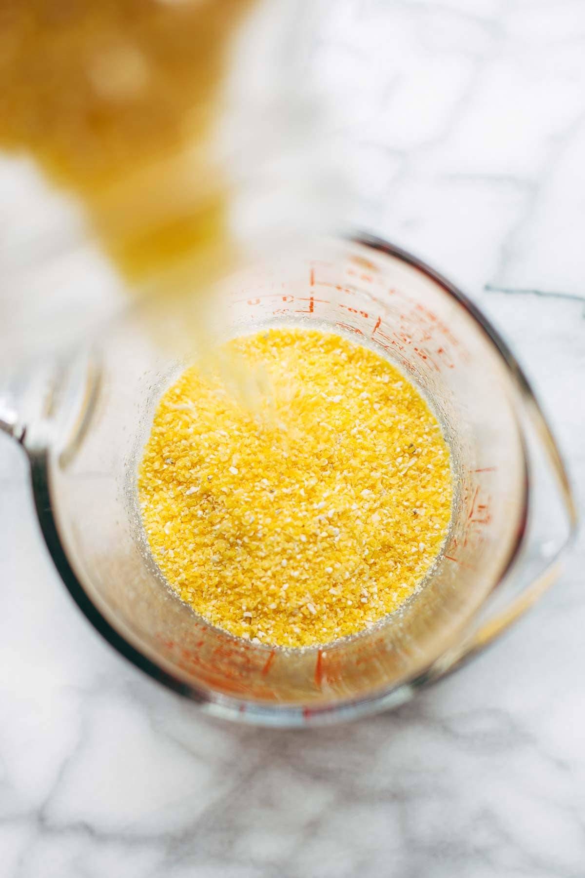 Roasted Tomatoes with Goat Cheese Polenta! Fresh, juicy tomatoes, vibrant green spinach, and a creamy goat cheese polenta! | pinchofyum.com Roasted Tomatoes with Goat Cheese Polenta! Fresh, juicy tomatoes, vibrant green spinach, and a creamy goat cheese polenta! | pinchofyum.com